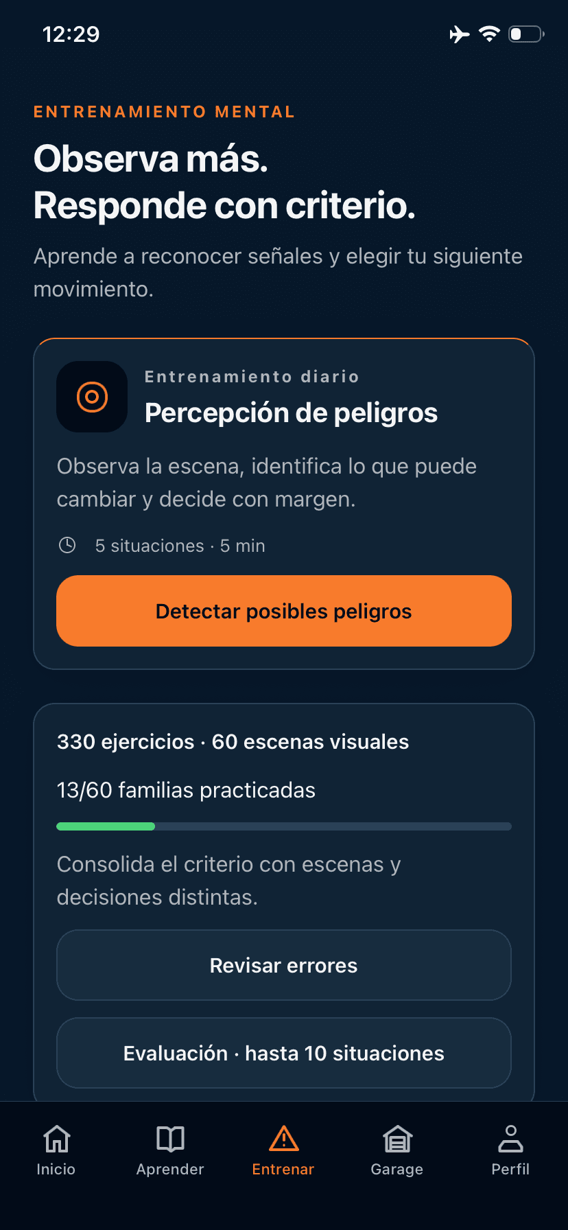 Entrenamiento de percepción de peligros de RiderSense con ejercicios y evaluación de situaciones